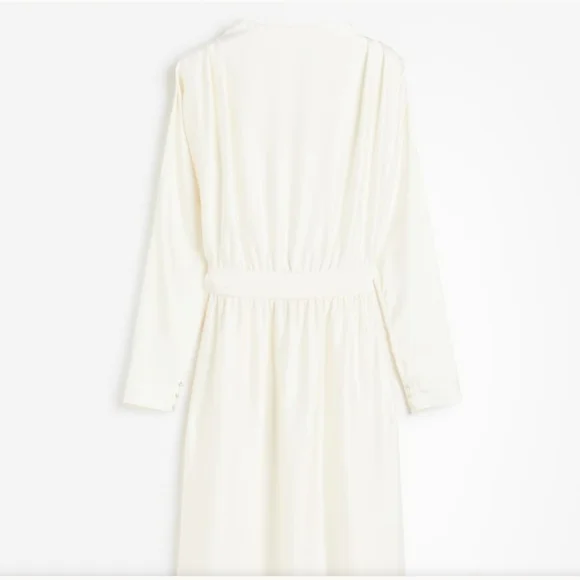 NWT H&M Filtted Satin Dress Size M - Picture 4 of 17